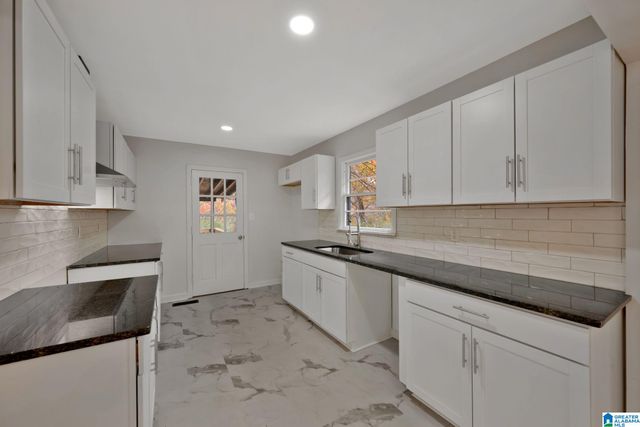 420 TUPELO WAY, Center Point, AL 35215