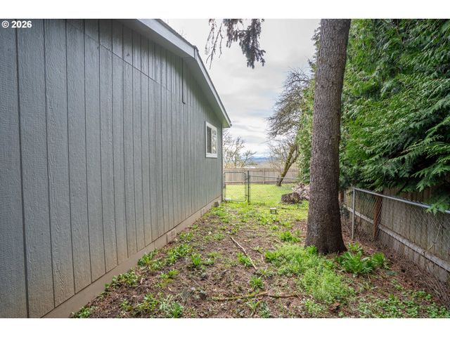 305 SCOTT HILL Rd, Woodland, WA 98674