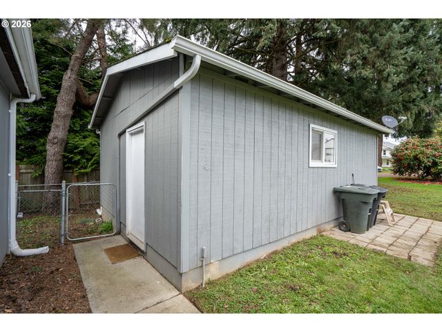 305 SCOTT HILL Rd, Woodland, WA 98674