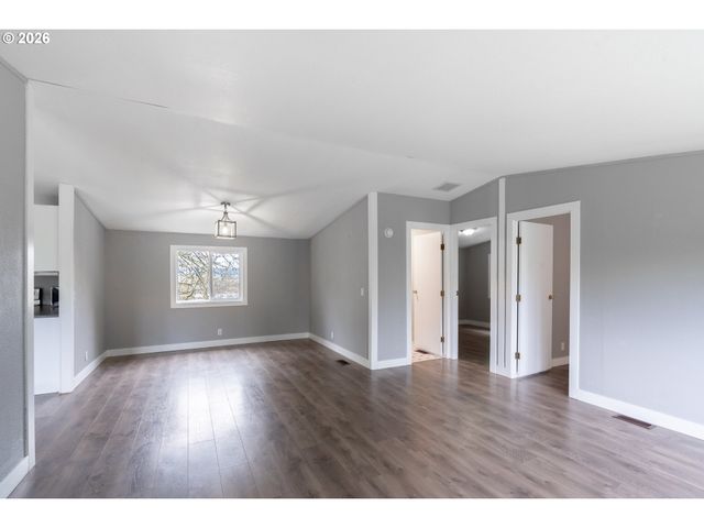 305 SCOTT HILL Rd, Woodland, WA 98674