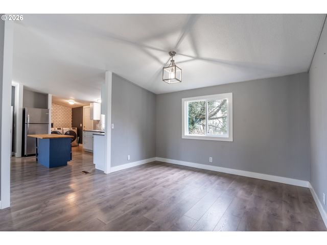 305 SCOTT HILL Rd, Woodland, WA 98674