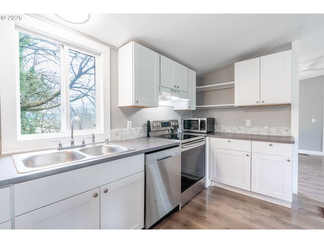 305 SCOTT HILL Rd, Woodland, WA 98674