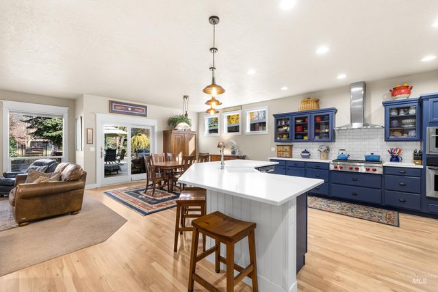 836 W Colbert St, Meridian, ID 83646