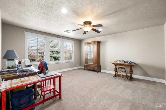 836 W Colbert St, Meridian, ID 83646