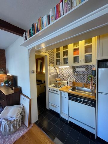 56 Gray St 6, Boston, MA 02116