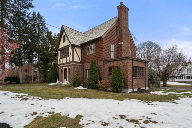 147 Mt. Vernon Street, Dedham, MA 02026