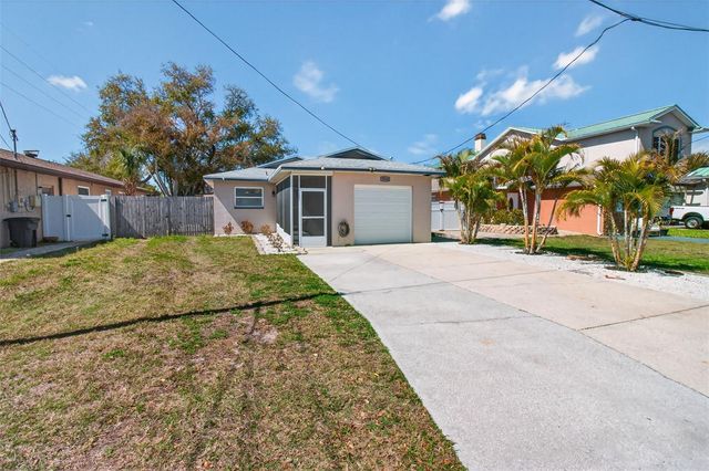 7014 73RD STREET N, Pinellas Park, FL 33781