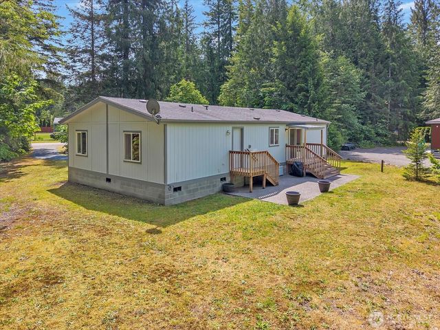 42041 Cedar Street, Concrete, WA 98237