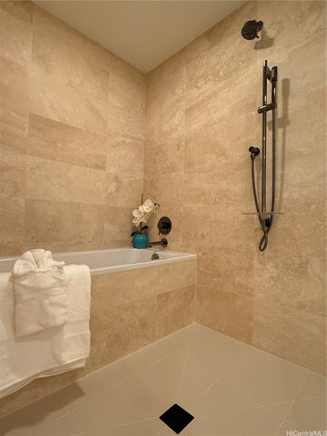 333 Ward Avenue 3907, Honolulu, HI 96814