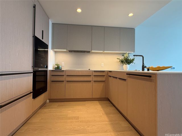 333 Ward Avenue 3907, Honolulu, HI 96814