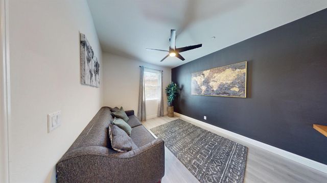 4387 N Cresta Avenue, Fresno, CA 93723