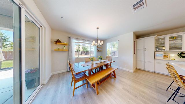 4387 N Cresta Avenue, Fresno, CA 93723