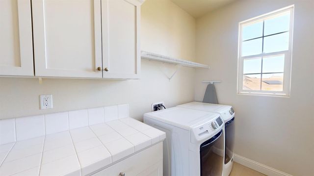 4387 N Cresta Avenue, Fresno, CA 93723