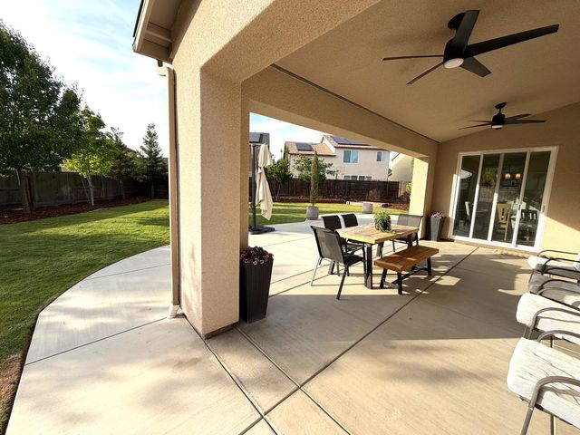 4387 N Cresta Avenue, Fresno, CA 93723