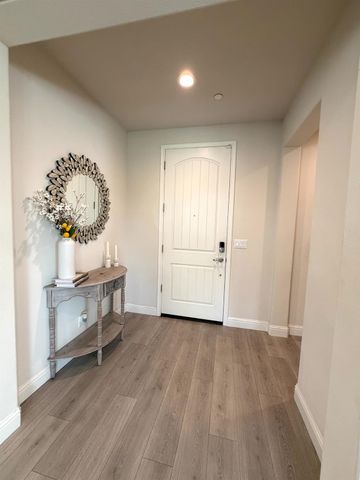 4387 N Cresta Avenue, Fresno, CA 93723