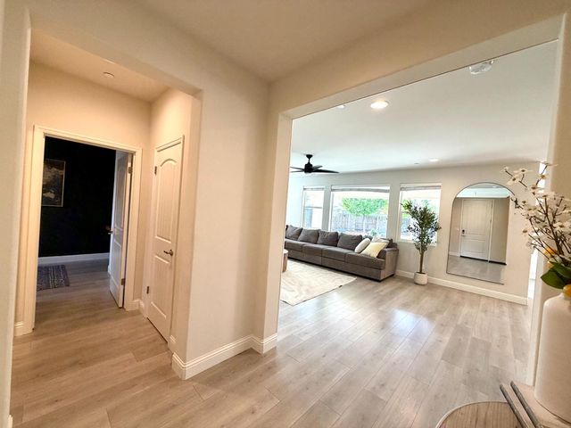 4387 N Cresta Avenue, Fresno, CA 93723