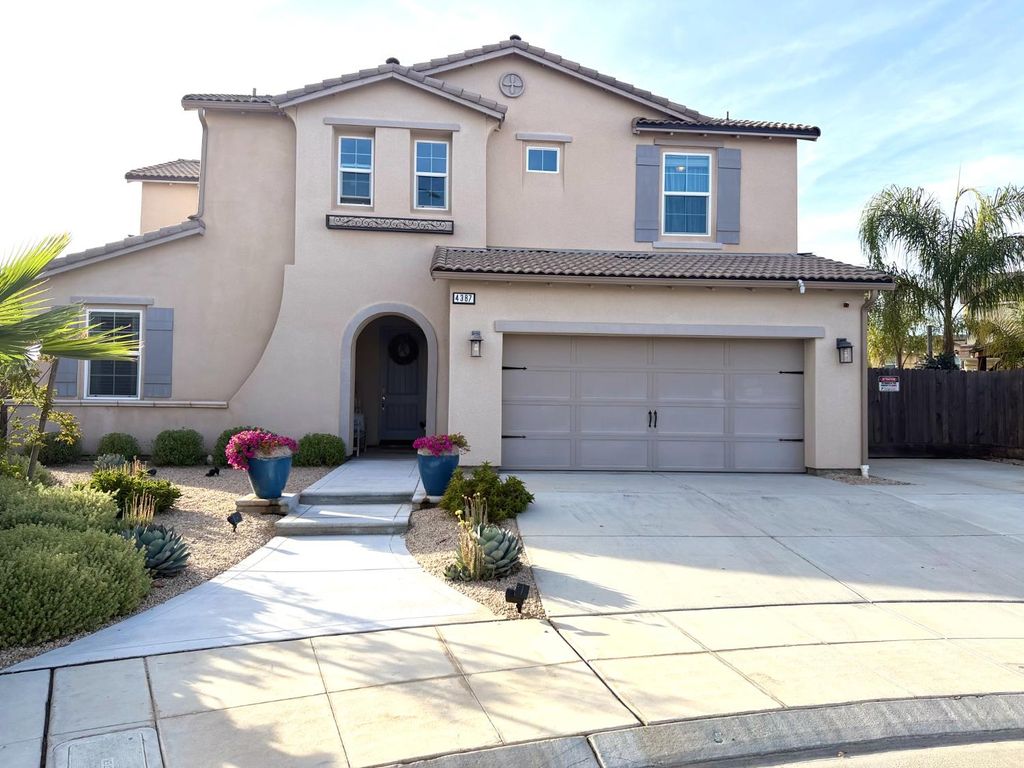 4387 N Cresta Avenue, Fresno, CA 93723