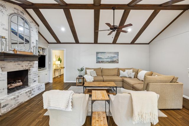 10714 Piping Rock Lane, Houston, TX 77042
