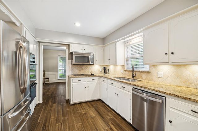 10714 Piping Rock Lane, Houston, TX 77042