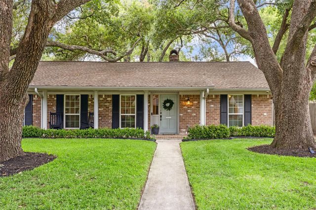 10714 Piping Rock Lane, Houston, TX 77042
