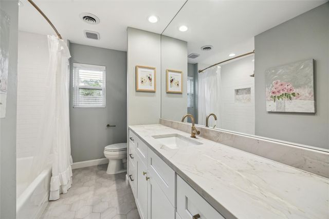 10714 Piping Rock Lane, Houston, TX 77042