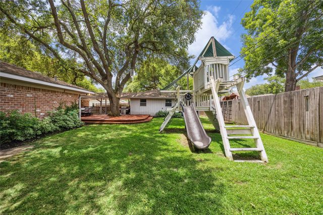 10714 Piping Rock Lane, Houston, TX 77042