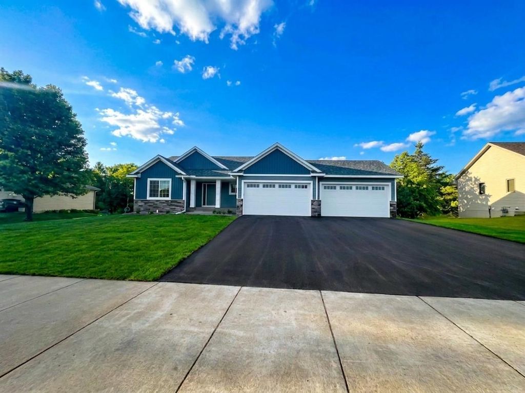 21202 Tippecanoe Street NE, East Bethel, MN 55011