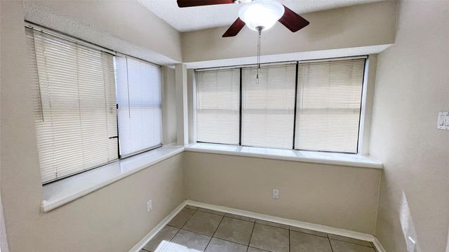 6119 Kingswood Drive, Arlington, TX 76001