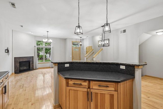 9344 Old Sauk Road, Middleton, WI 53562