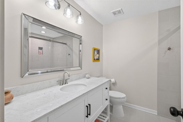 6976 Langford Court, Edina, MN 55436