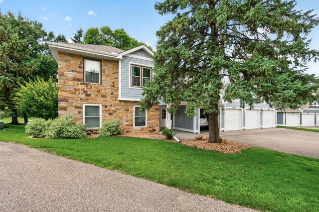 6976 Langford Court, Edina, MN 55436
