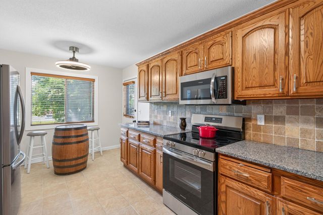 6976 Langford Court, Edina, MN 55436
