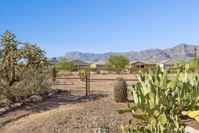 10161 E RUGGED MOUNTAIN Drive, Gold Canyon, AZ 85118