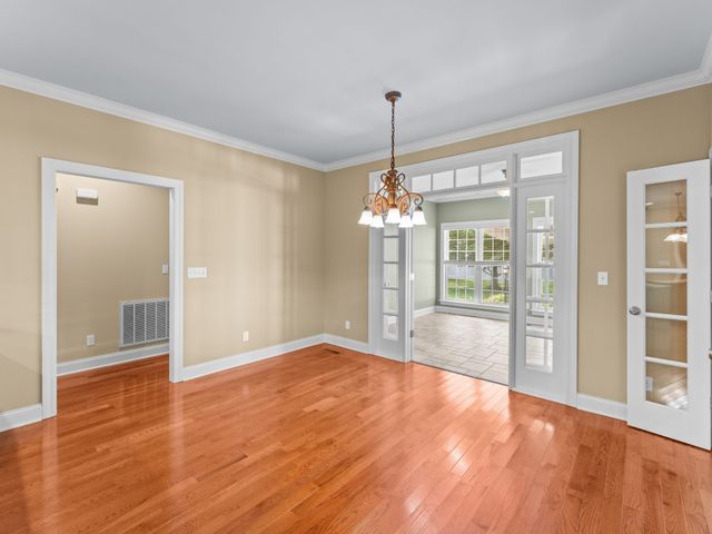 142 Heritage Cir, Manchester, TN 37355