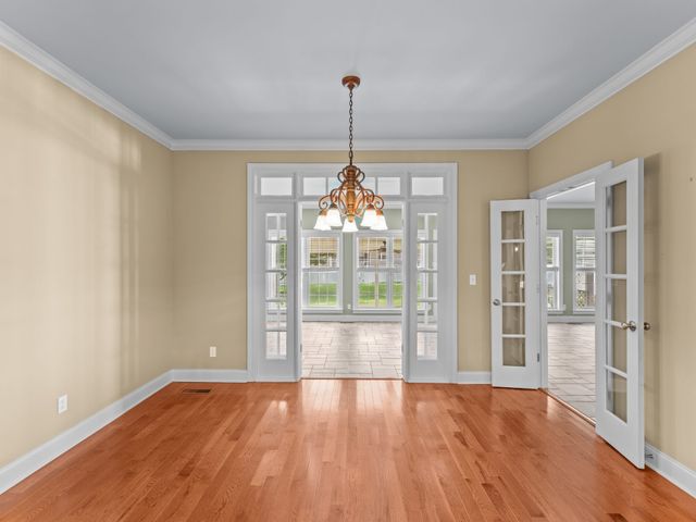 142 Heritage Cir, Manchester, TN 37355