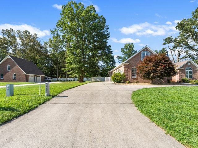 142 Heritage Cir, Manchester, TN 37355