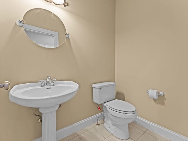 142 Heritage Cir, Manchester, TN 37355