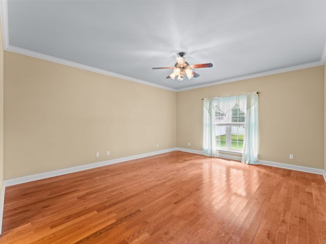 142 Heritage Cir, Manchester, TN 37355