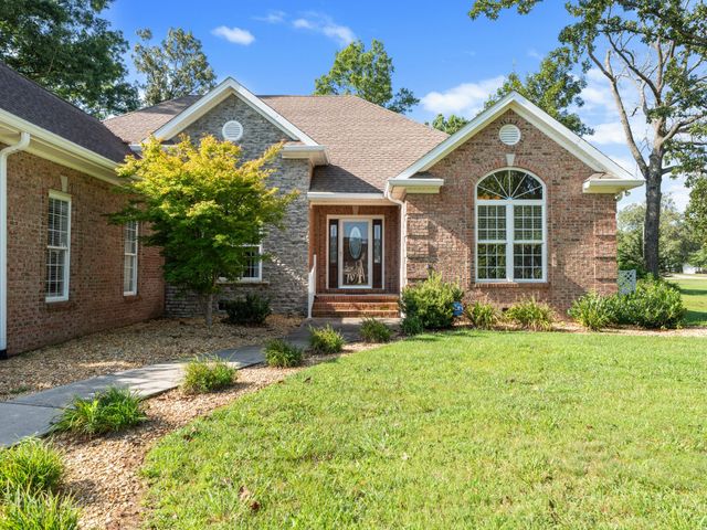 142 Heritage Cir, Manchester, TN 37355