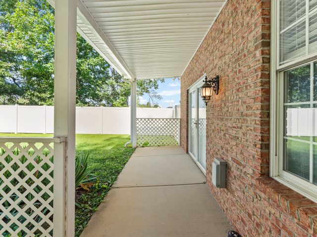 142 Heritage Cir, Manchester, TN 37355