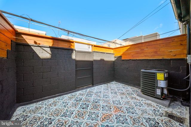 2234 S CLARION ST, Philadelphia, PA 19148