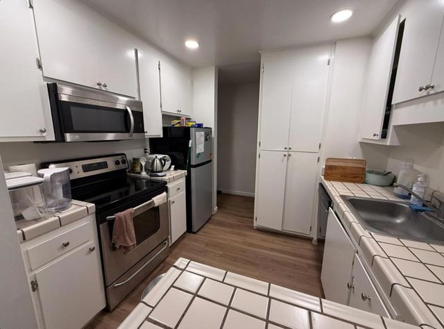 1730 Halford Avenue 355, Santa Clara, CA 95051
