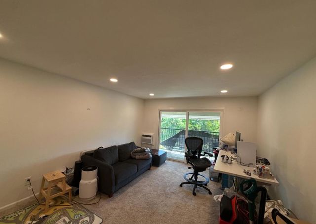 1730 Halford Avenue 355, Santa Clara, CA 95051