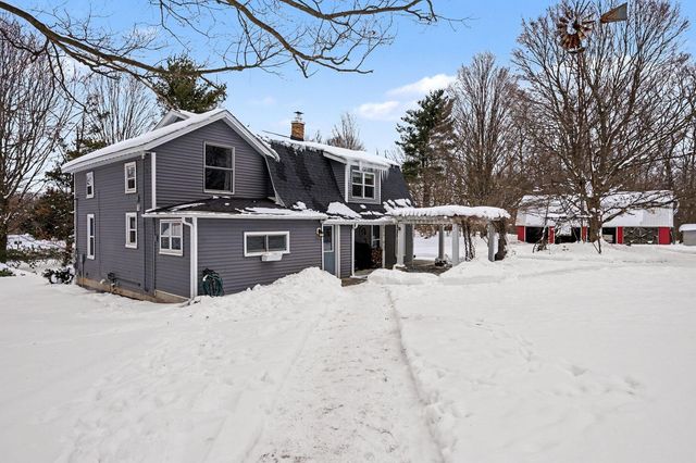 29349 County Road 390, Gobles, MI 49055