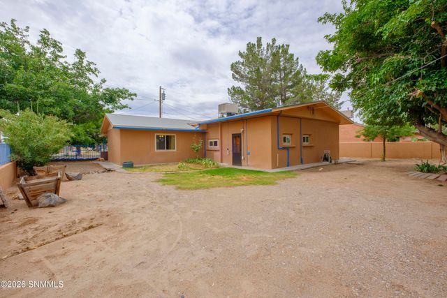 225 E Savannah Road, La Mesa, NM 88044