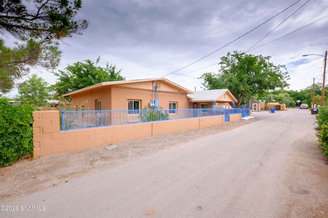 225 E Savannah Road, La Mesa, NM 88044