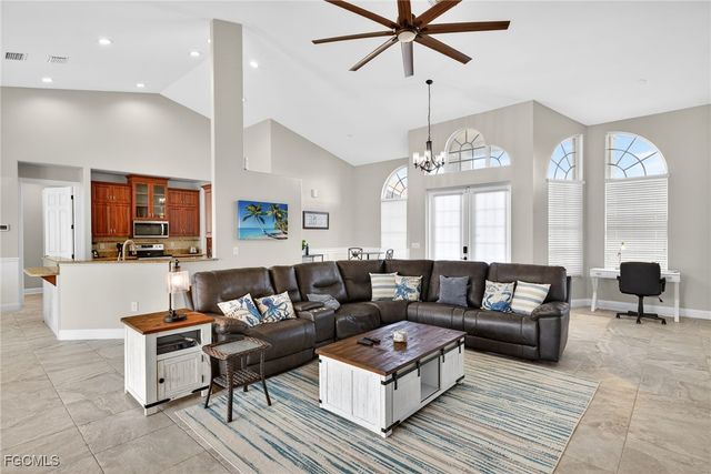 2800 NW 15th ST, Cape Coral, FL 33993