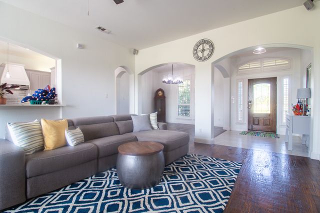 13176 Amber Meadow Drive, Talty, TX 75126