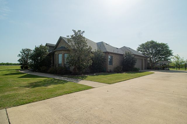 13176 Amber Meadow Drive, Talty, TX 75126
