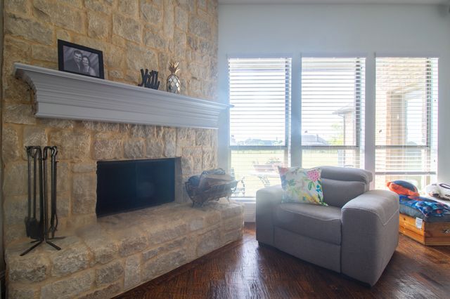 13176 Amber Meadow Drive, Talty, TX 75126